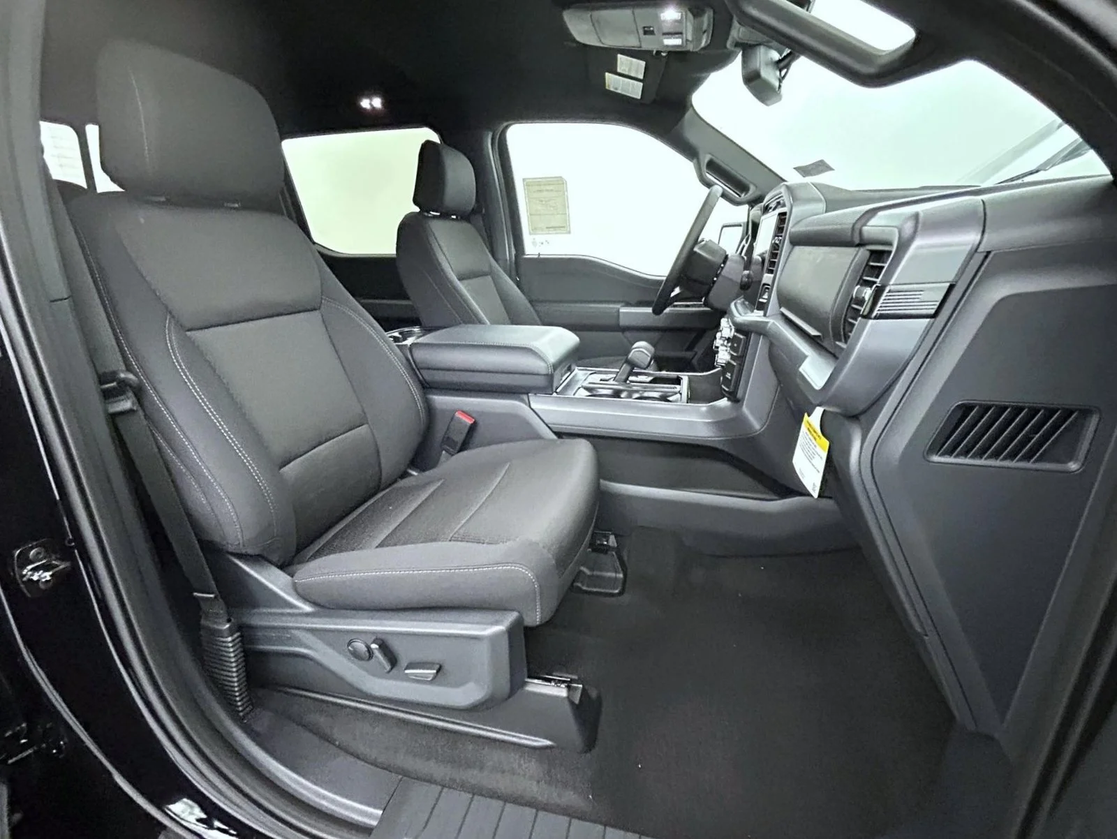 New 2026 Black Ford XLT image 15