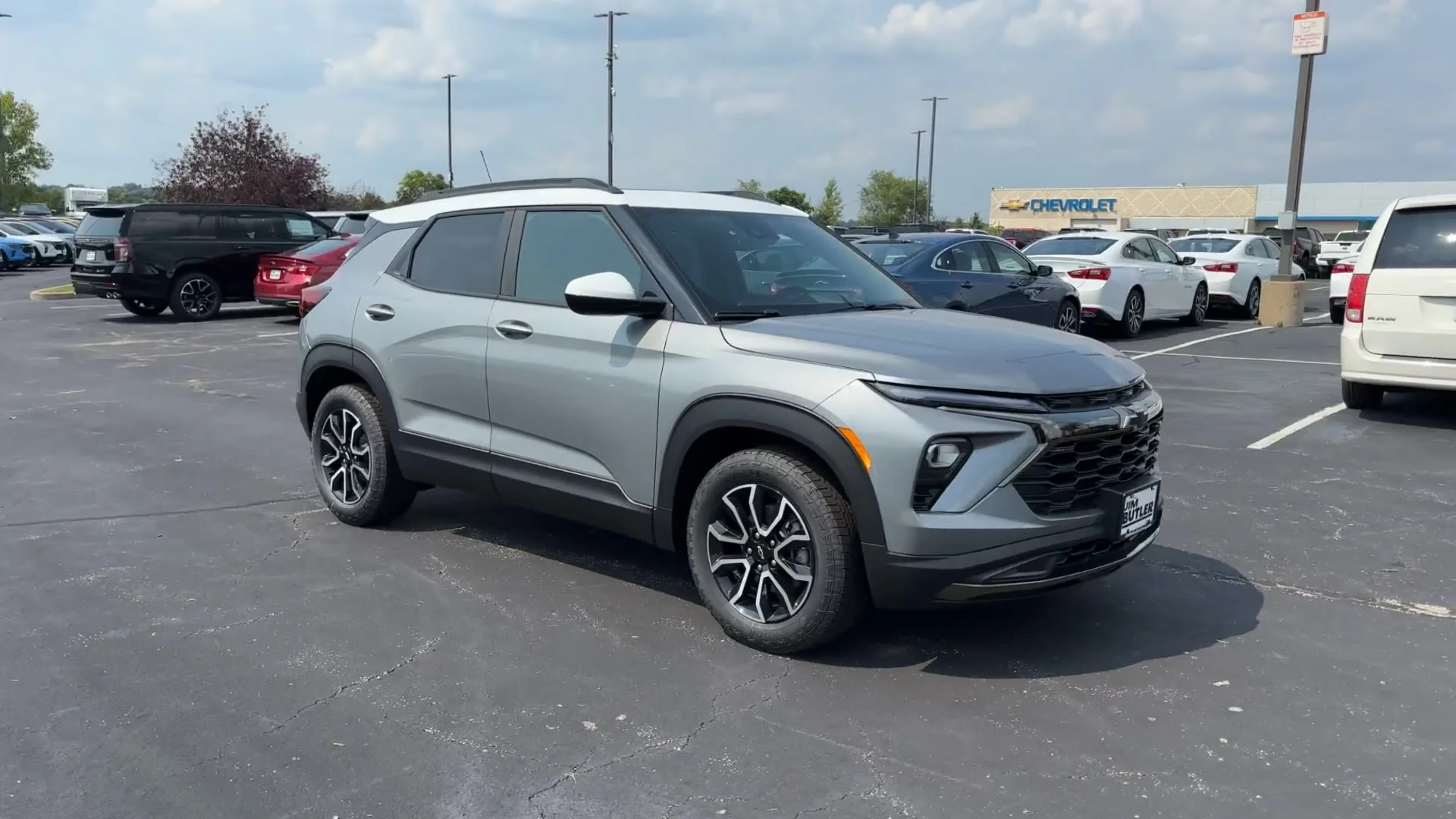 New 2025 Sterling Gray Metallic Chevrolet ACTIV image 33