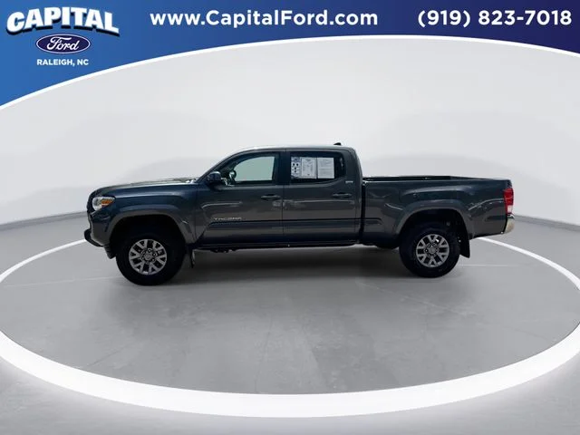 Used 2016 Gray Toyota SR5 image 5