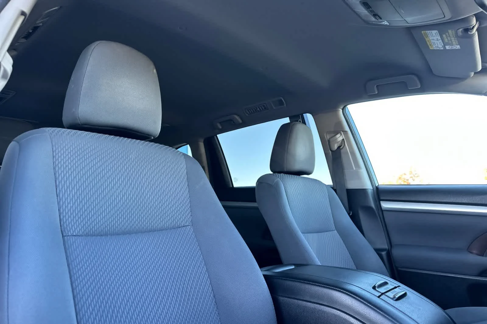 Used 2017 Ooh La La Rouge Mica Toyota LE image 18