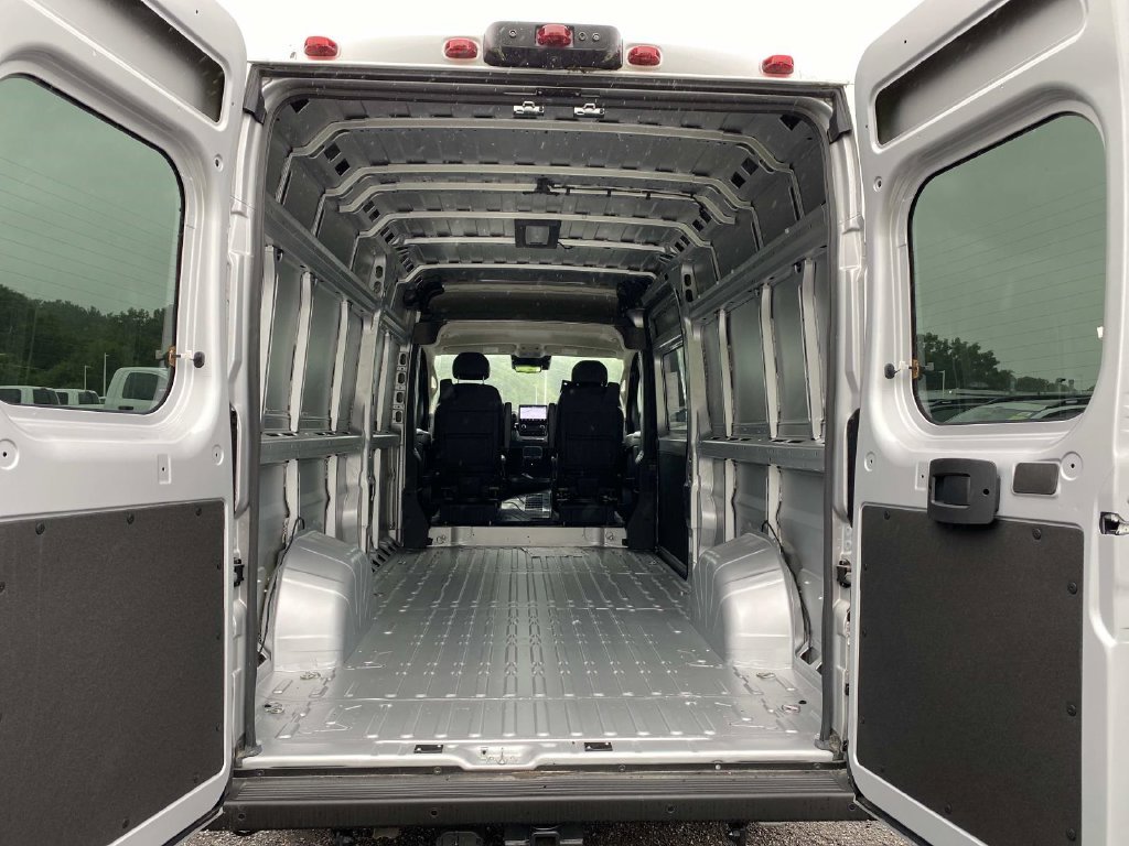 Used 2025 Silver Ram High Roof image 7