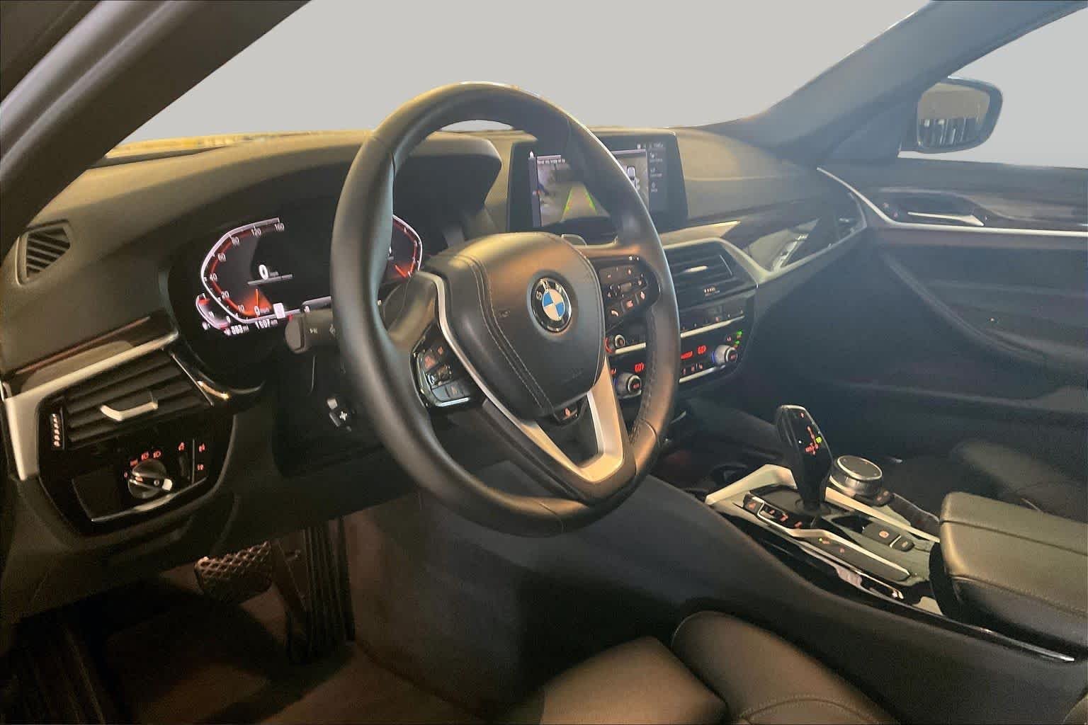 Used 2020 Dark Graphite Metallic BMW 540i image 15