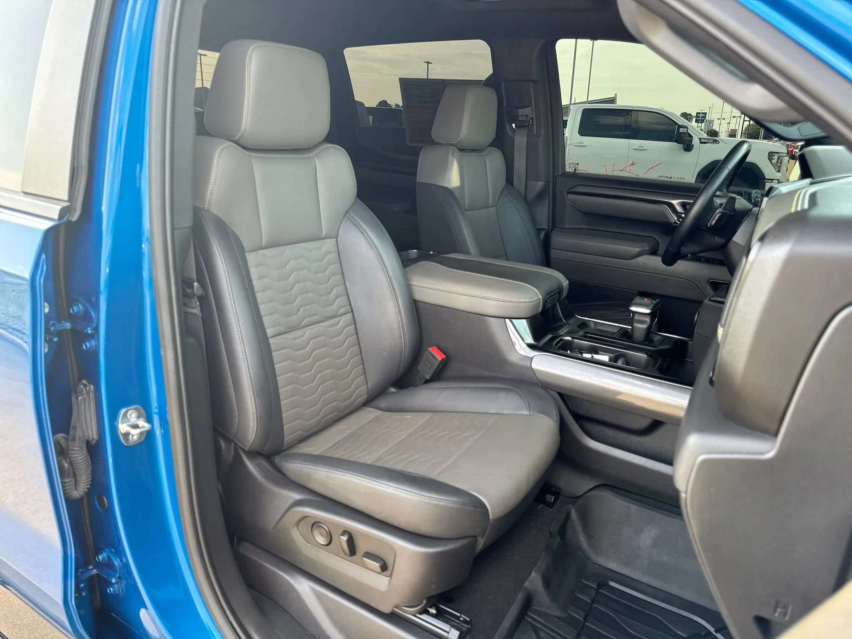 Used 2024 Glacier Blue Metallic Chevrolet ZR2 image 25