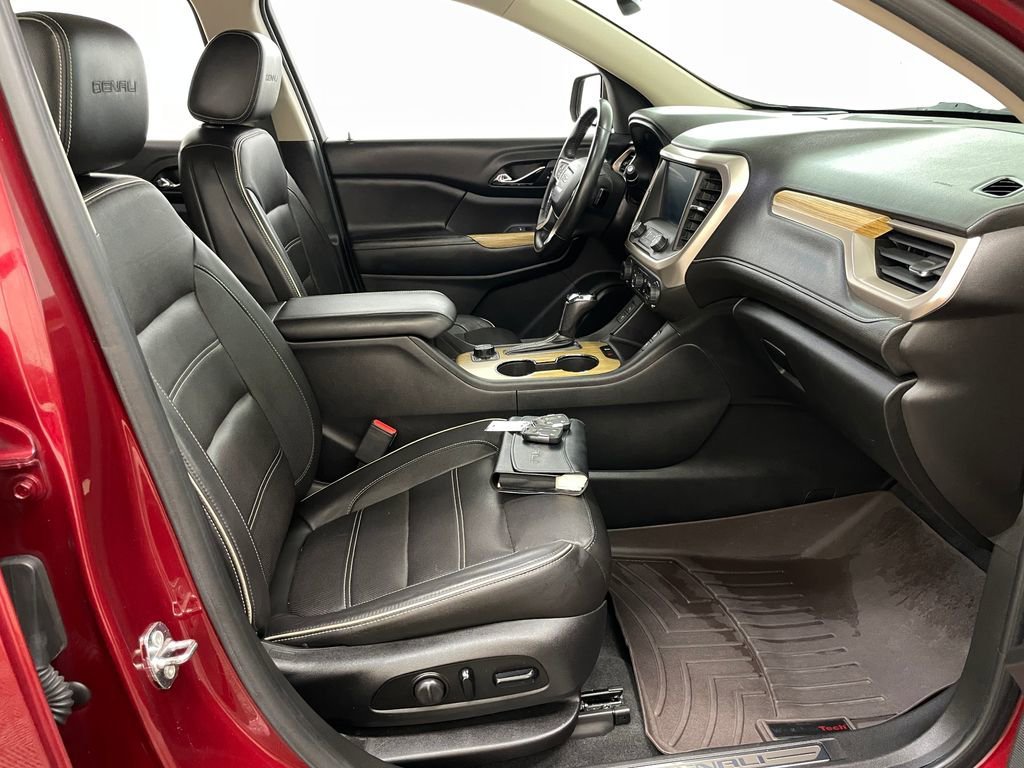2018 GMC Acadia Denali - Photo 40