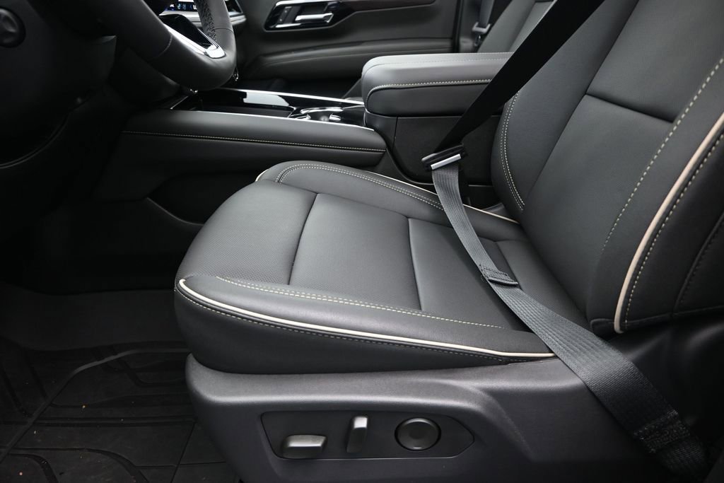 2026 Chevrolet Tahoe Premier - Photo 13