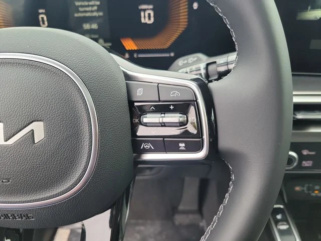 2025 Kia Sorento S - Photo 12
