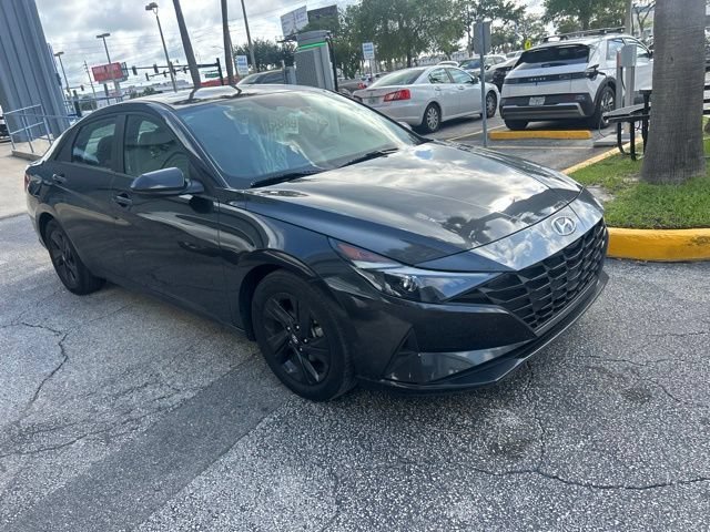 Used 2022 Portofino Gray Hyundai SEL image 5