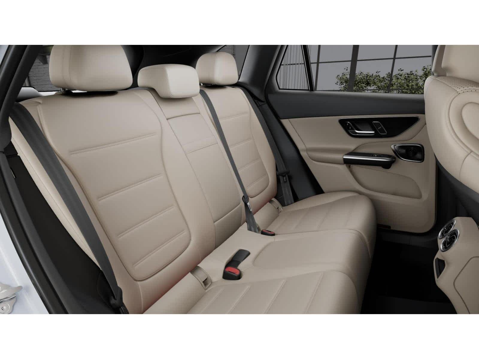 New 2026 Polar White Mercedes-Benz GLC 300 image 5