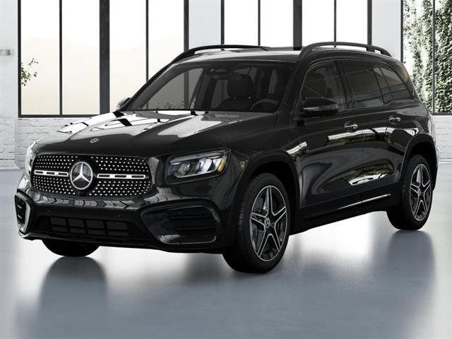 2026 Mercedes-Benz GLB GLB 250 4MATIC's photo