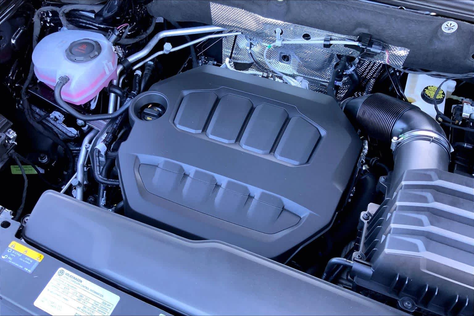 New 2026 Deep Black Pearl Volkswagen 2.0T SEL image 17