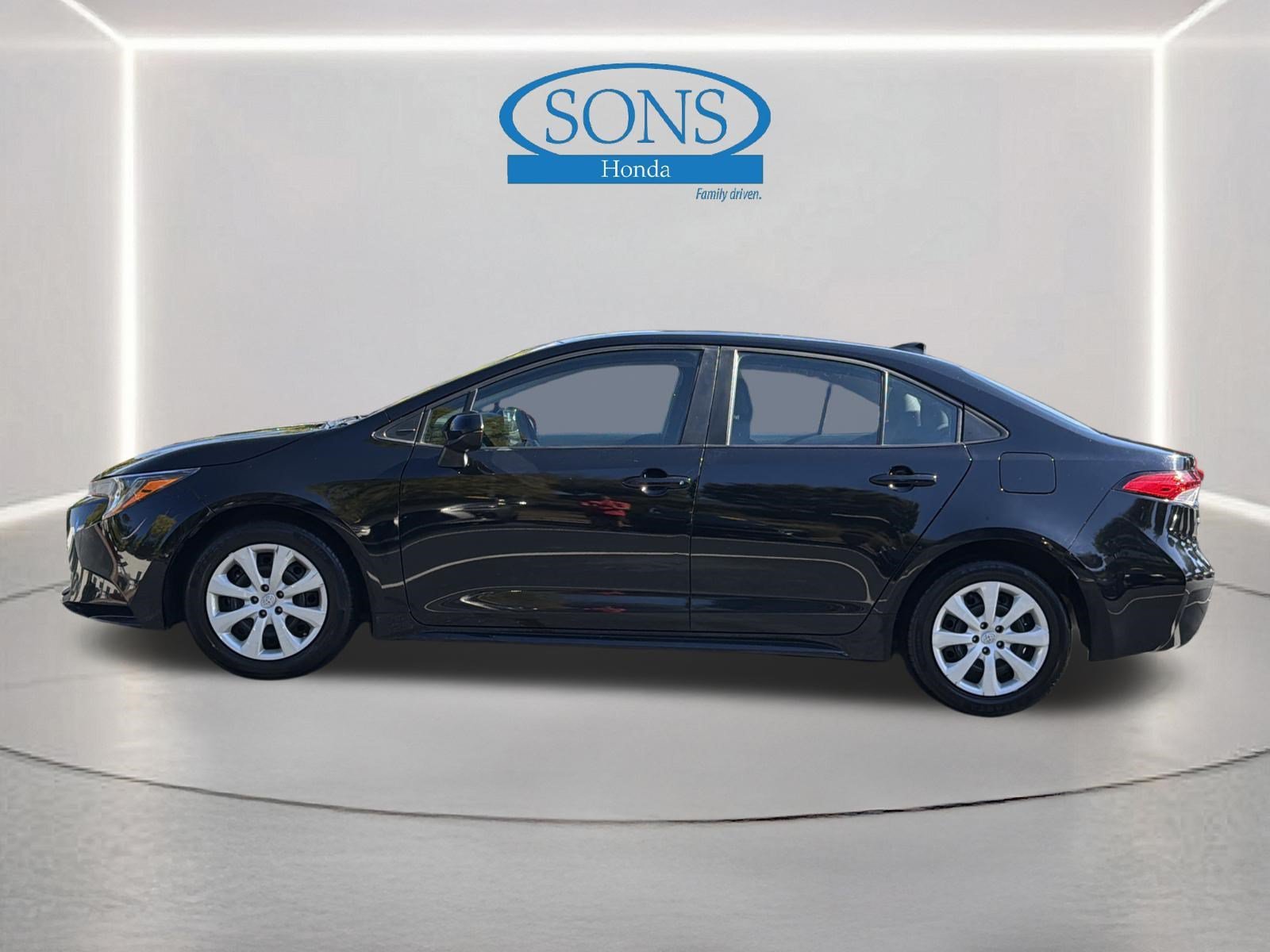 Used 2024 Midnight Black Metallic Toyota LE image 20