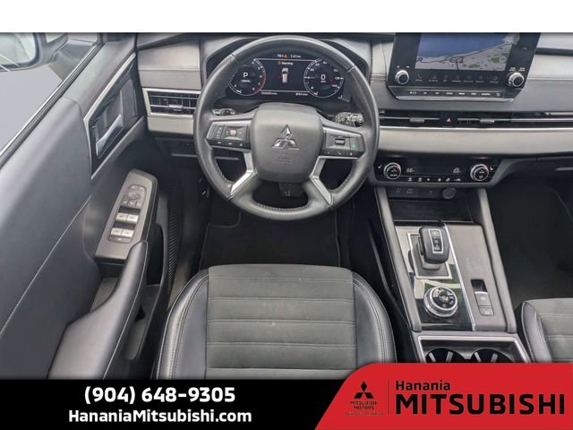 Used 2024  Mitsubishi  image 17