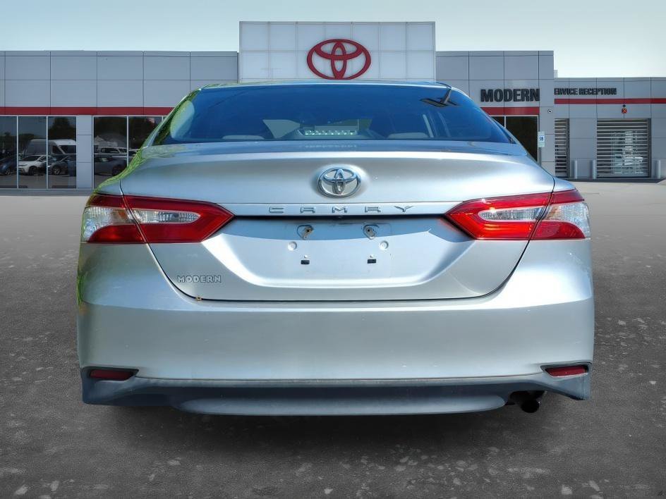 Used 2018 Celestial Silver Metallic Toyota L image 4
