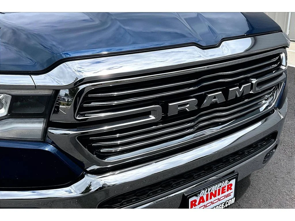 Used 2021 Patriot Blue Pearlcoat Ram Laramie image 29