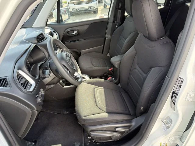 Used 2021 White Jeep Latitude image 13