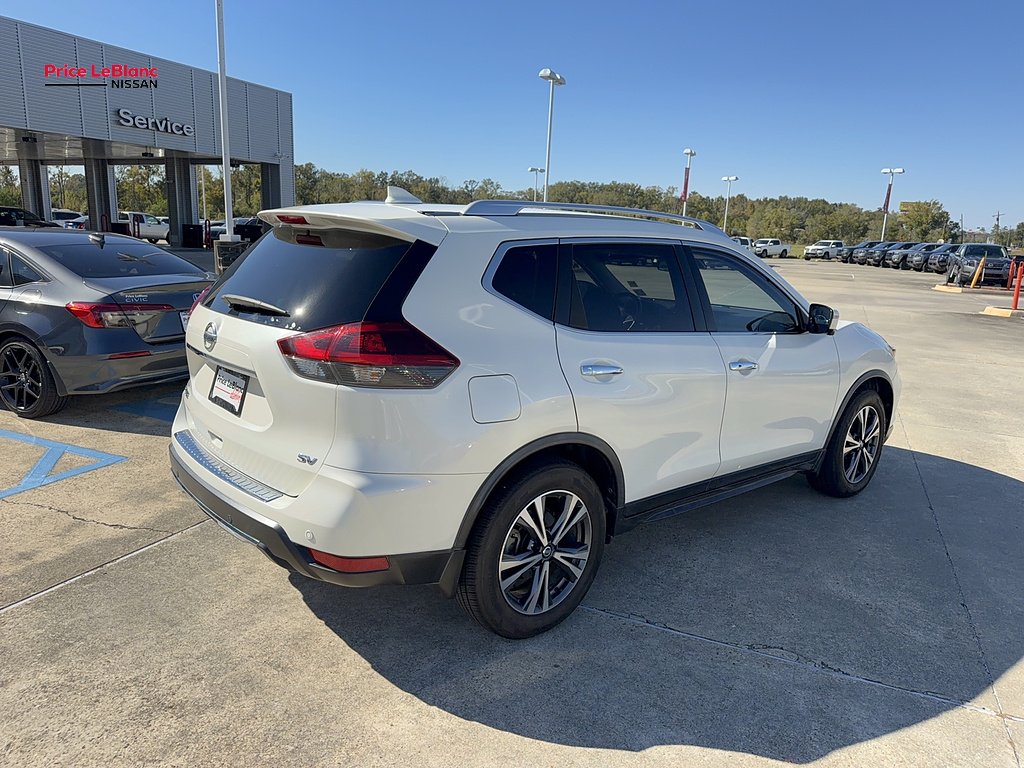 Used 2019 WHITE Nissan SV image 7