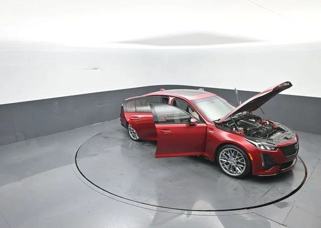 Used 2024 Red Cadillac V-Series image 41