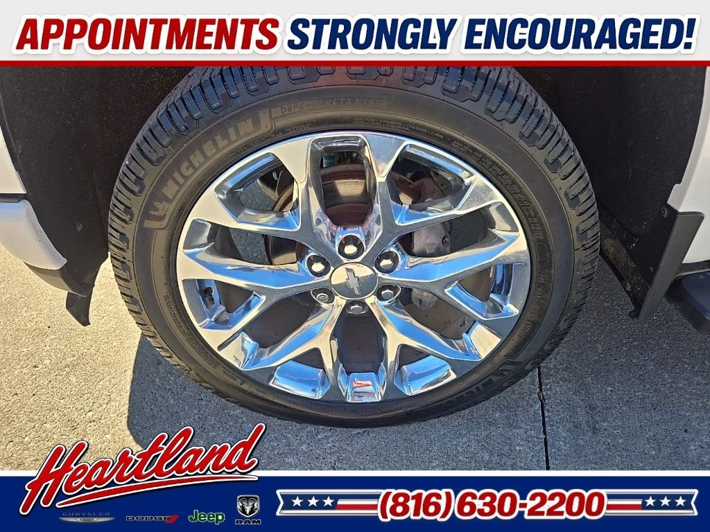 Used 2019 Beige Chevrolet High Country image 38