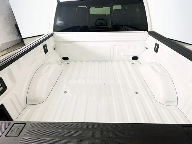 New 2026 Star White Metallic Tri-Coat Ford Platinum image 27