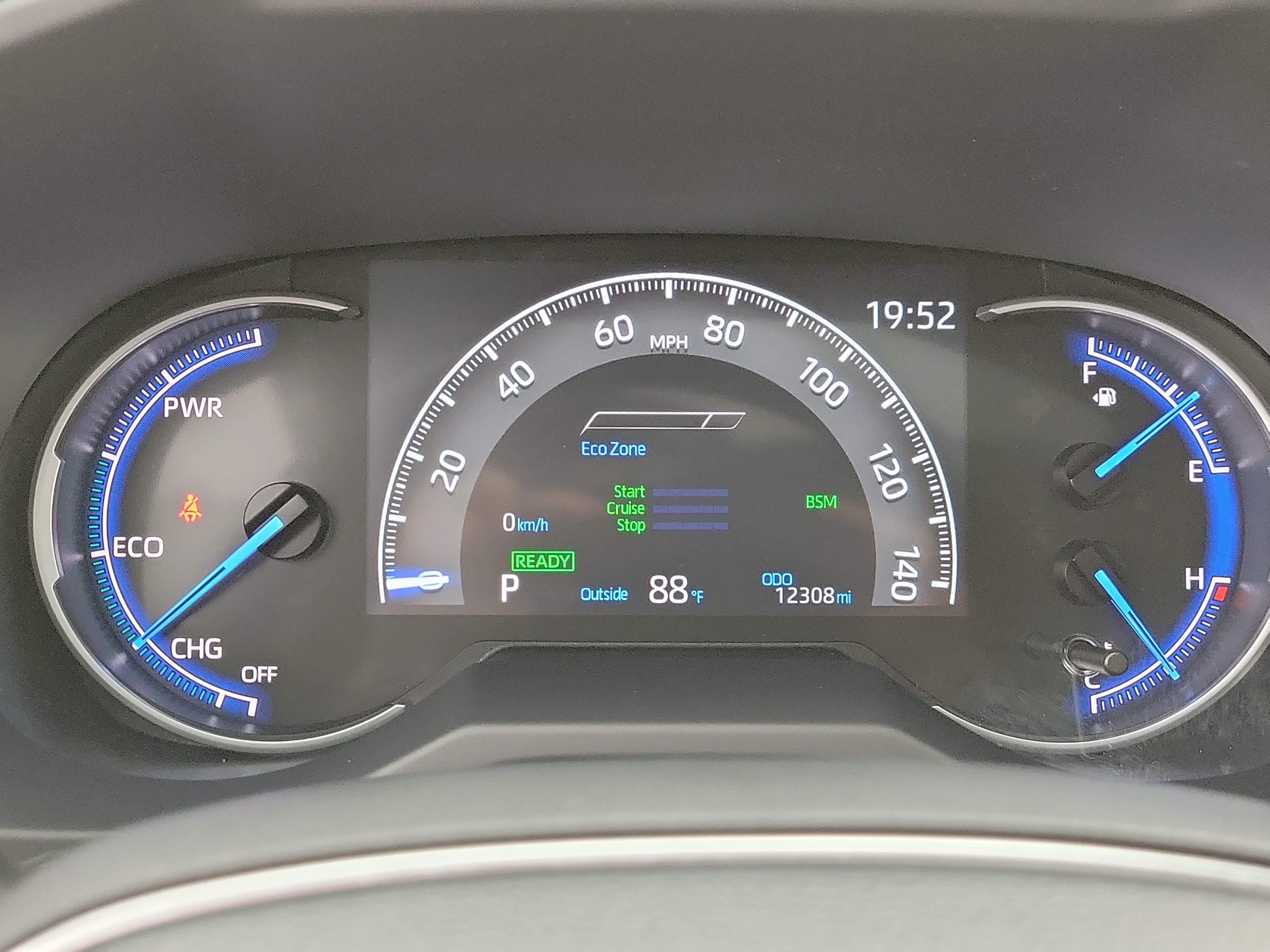Used 2025 Magnetic Gray Metallic Toyota XLE Premium image 26