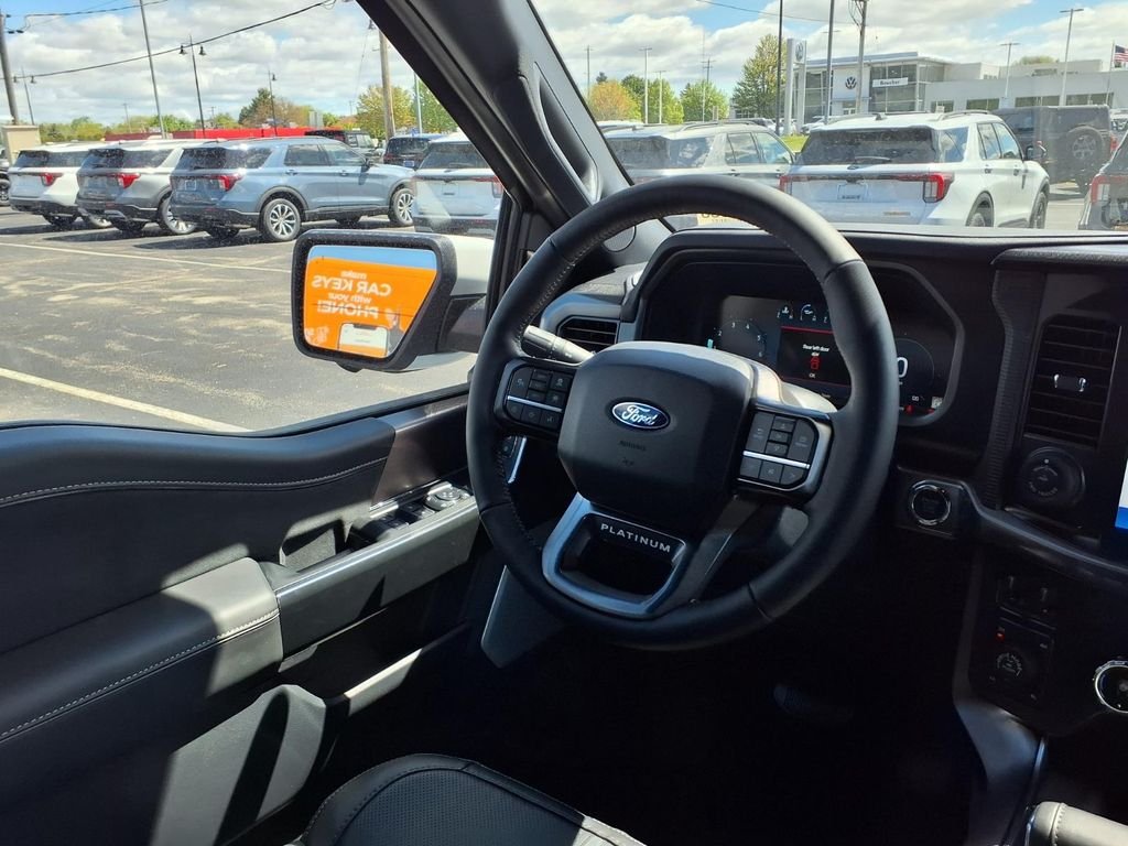 New 2026 Star White Metallic Tri-Coat Ford Platinum® image 27