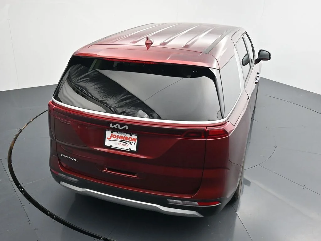 Used 2024 Red Kia LX image 31