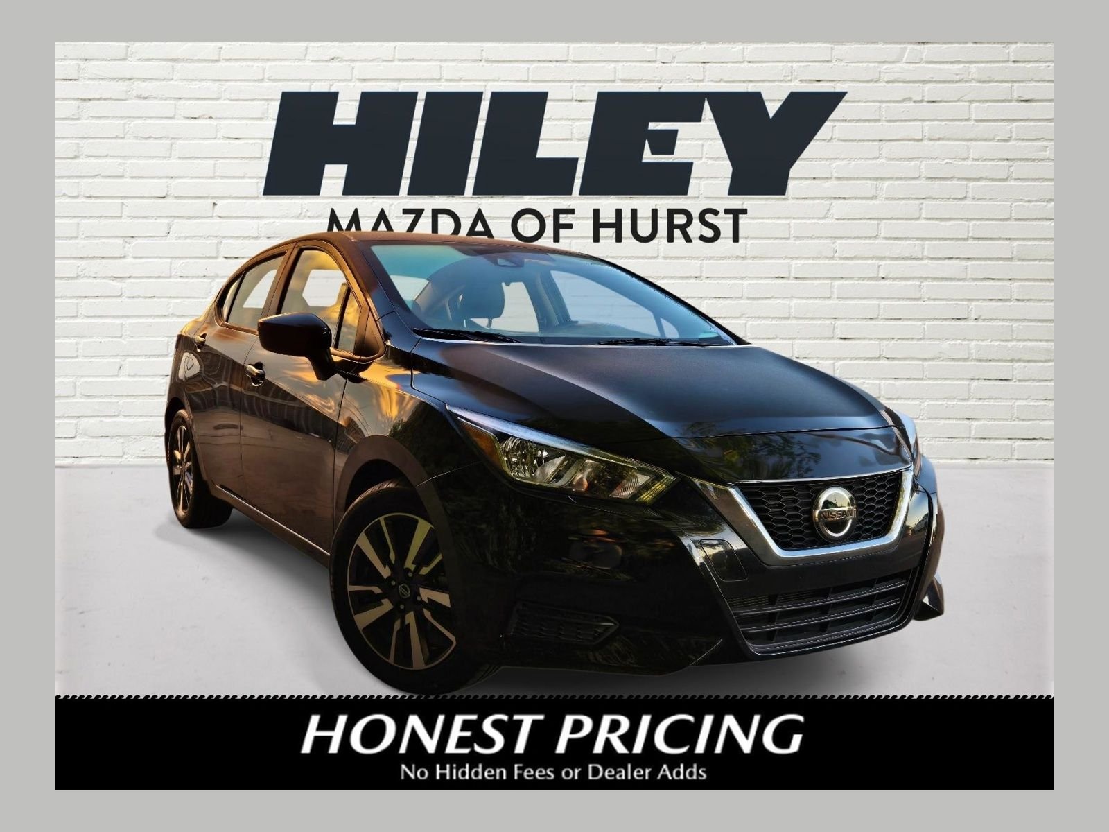 Super Black 2022 Nissan Versa SV FWD Sedan Front-Wheel Drive Continuously Variable Transmission
