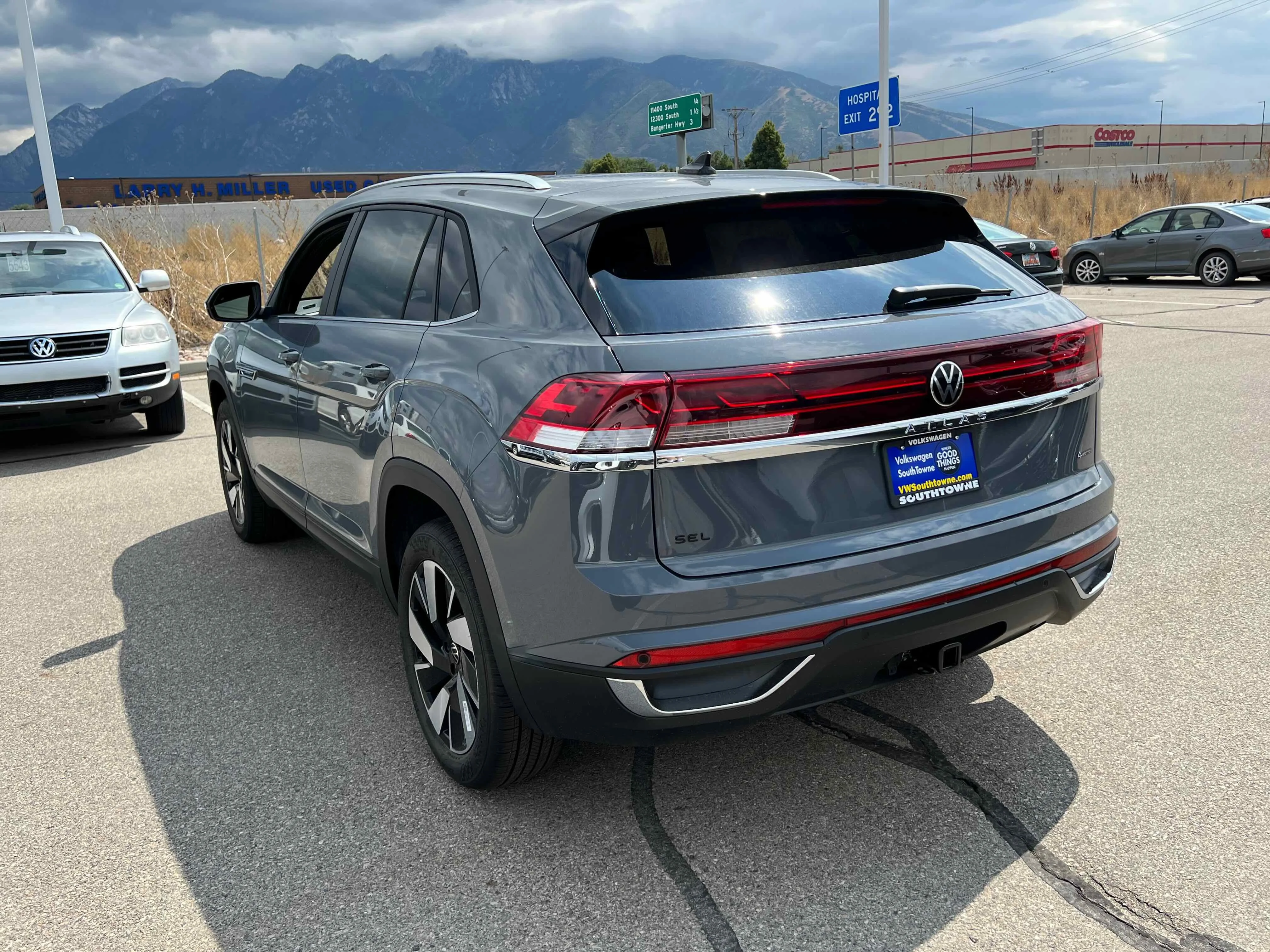 New 2026 Gray Volkswagen 2.0T SE w/Technology image 13