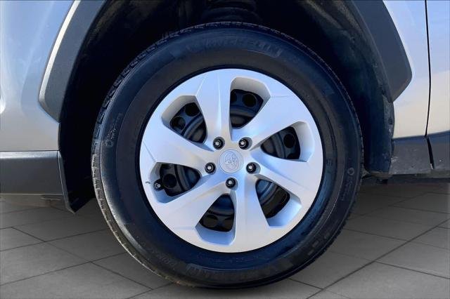 Certified Used 2024 SILVER SKY METALLIC Toyota  image 11