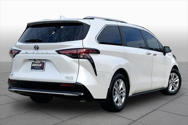 Certified Used 2024 WIND CHILL PEARL Toyota  image 13
