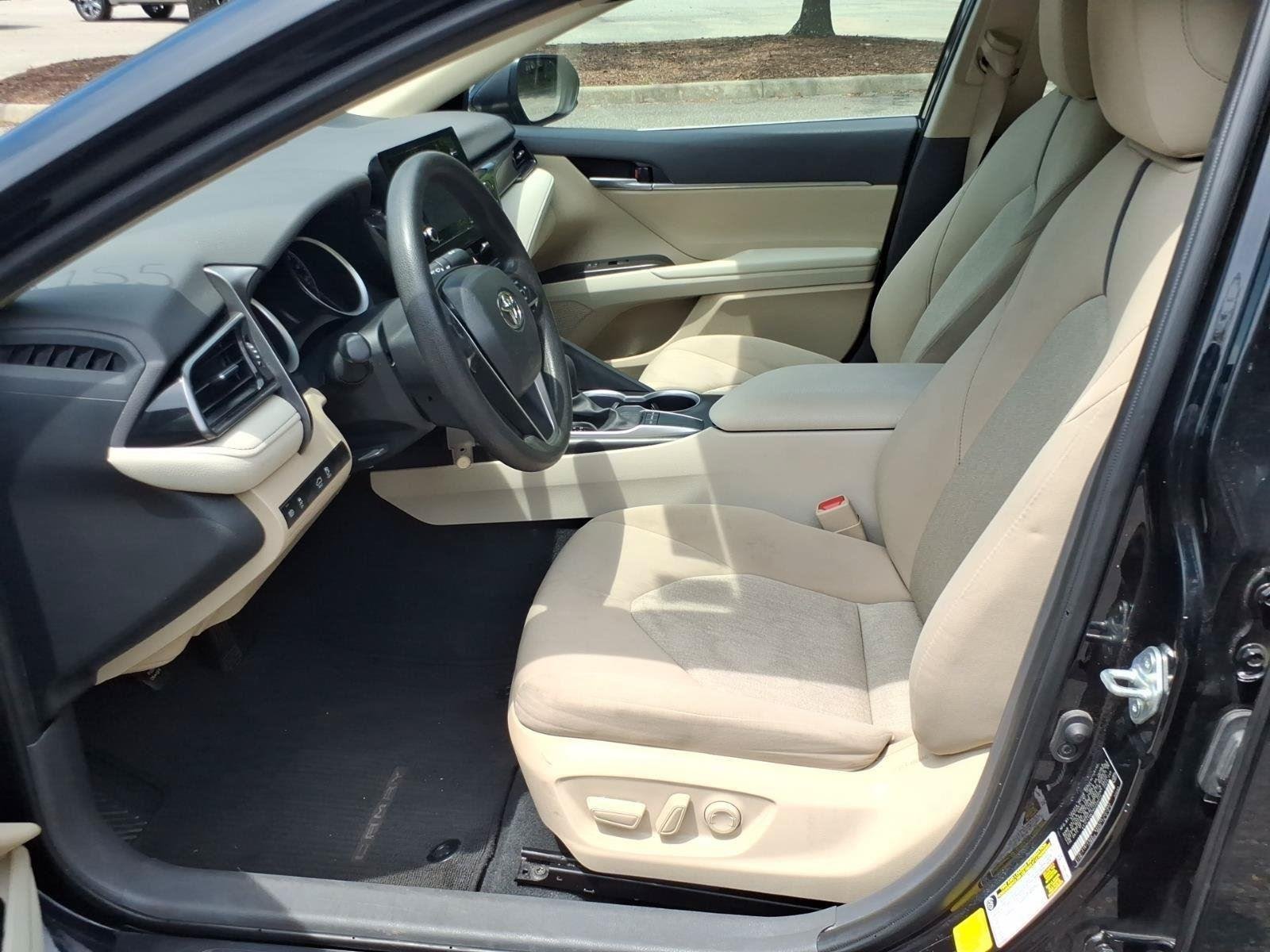 Used 2024  TOYOTA  image 15