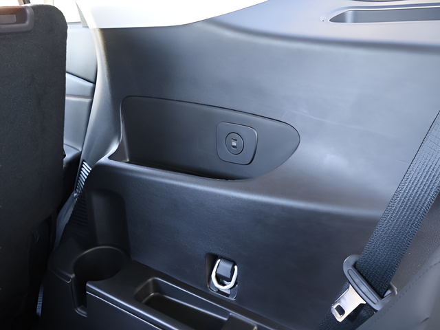 Used 2025 White Metallic Ford Active image 22