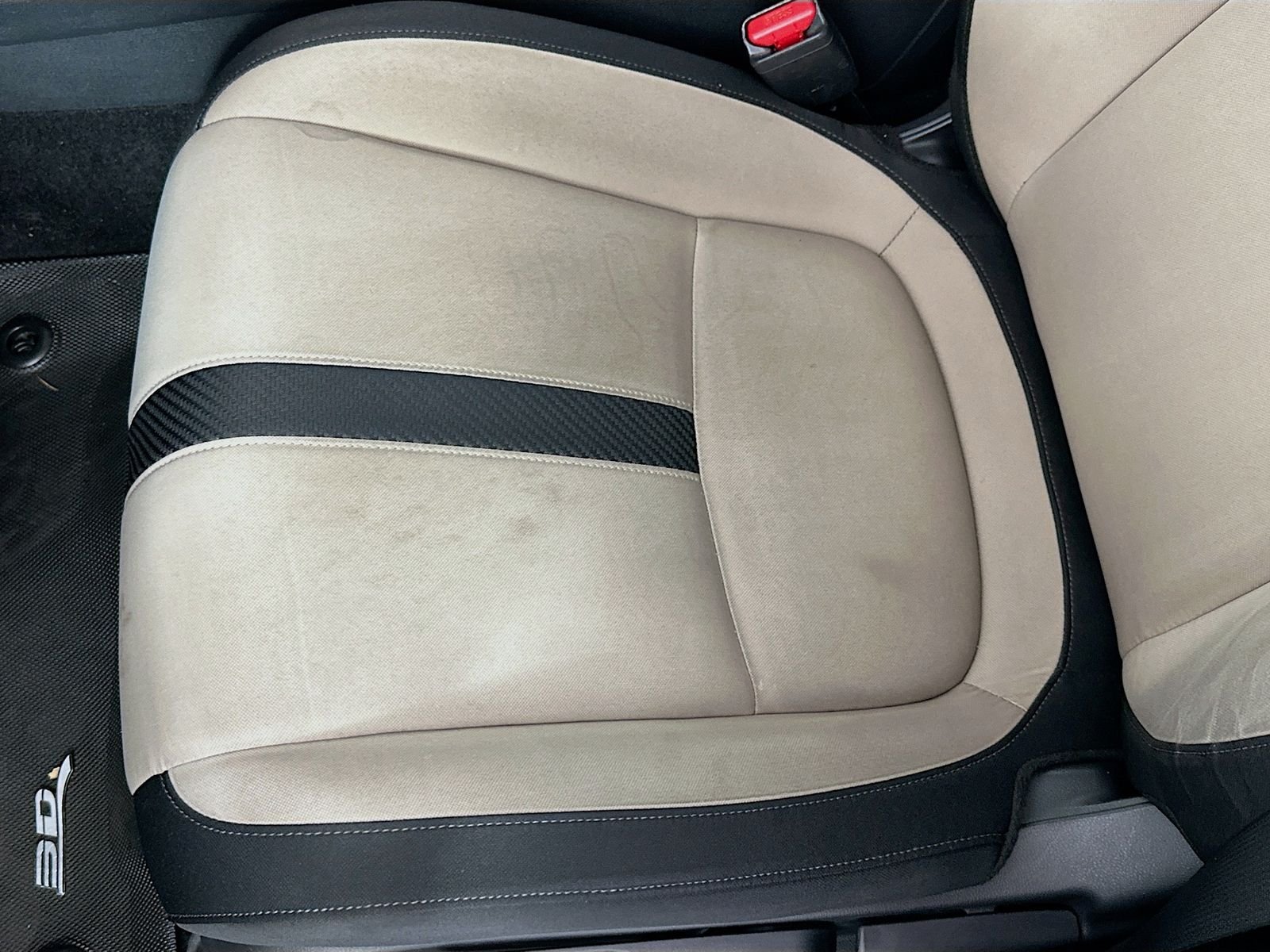 Used 2018 White Honda EX image 18