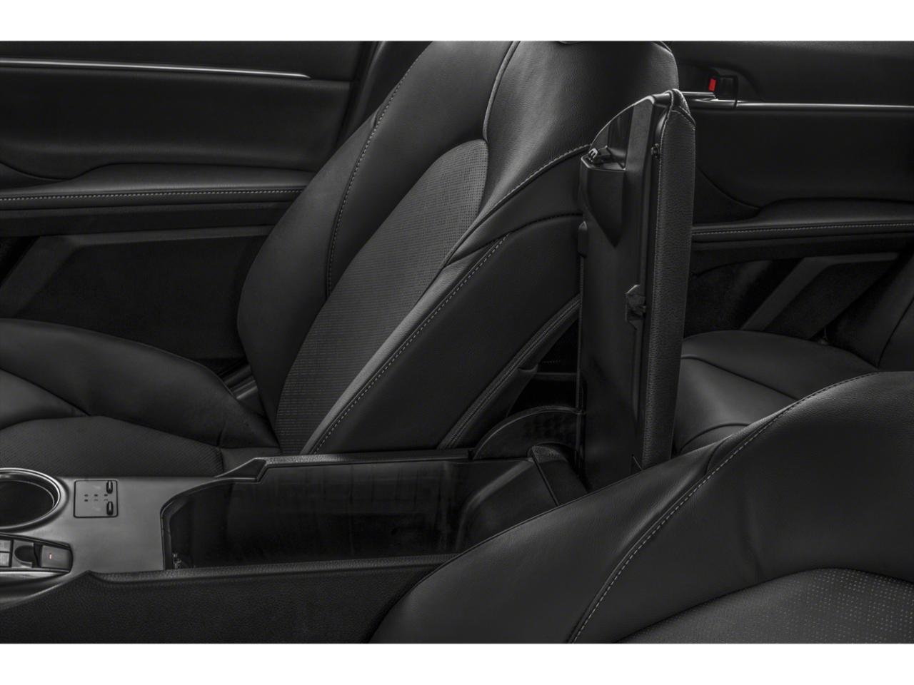 Used 2021 Wind Chill Pearl Toyota XSE image 9