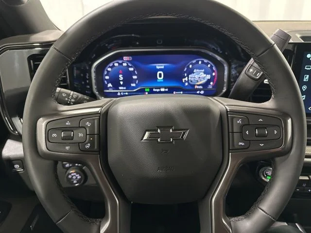 Used 2025 Black Chevrolet ZR2 image 21