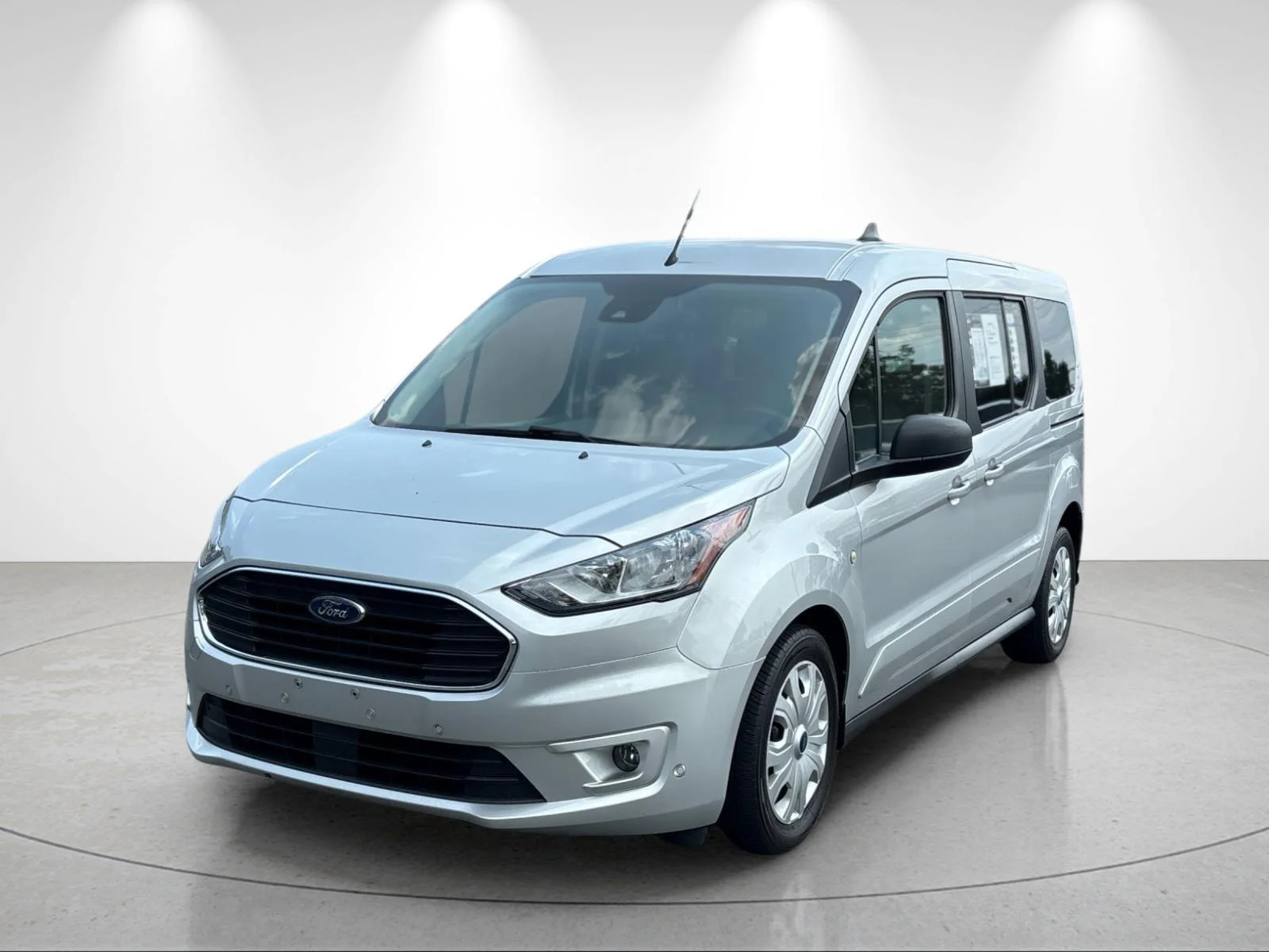 Used 2022  Ford XLT image 1