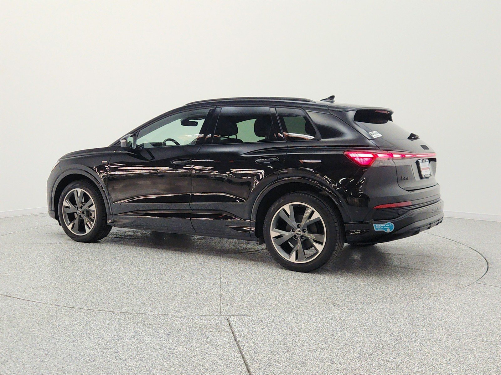 Used 2024 Mythos Black Metallic Audi Premium Plus 55 quattro image 8