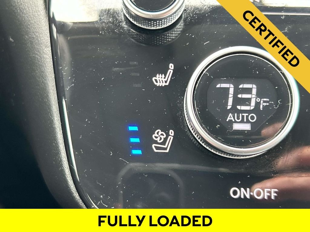 Certified Used 2023 Silver INFINITI LUXE image 30