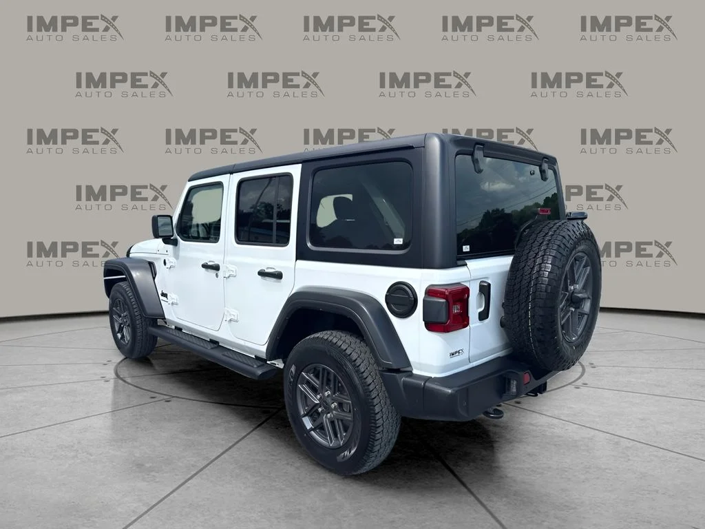 Used 2025 White Jeep Sport S image 3