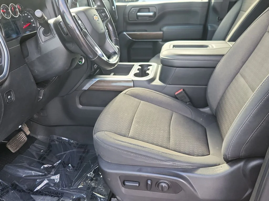Used 2020 Silver Chevrolet LT image 7