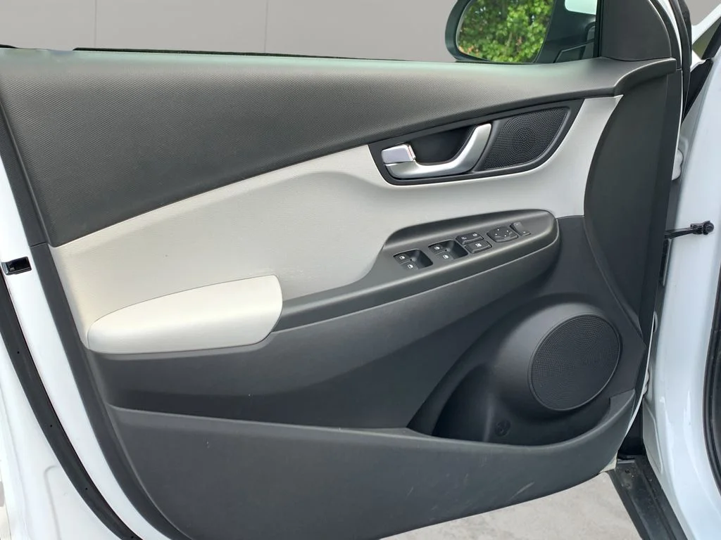 Certified Used 2023 Lunar White Hyundai SEL image 12