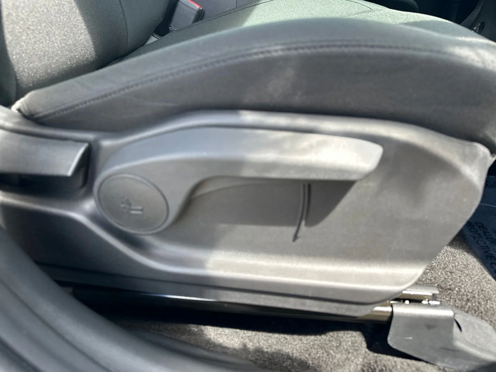 Used 2025 Black Hyundai SE image 39