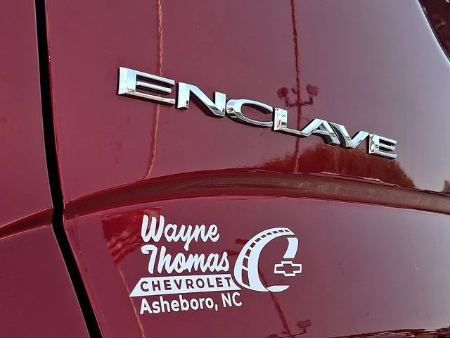 Used 2023 Red Buick Essence image 32