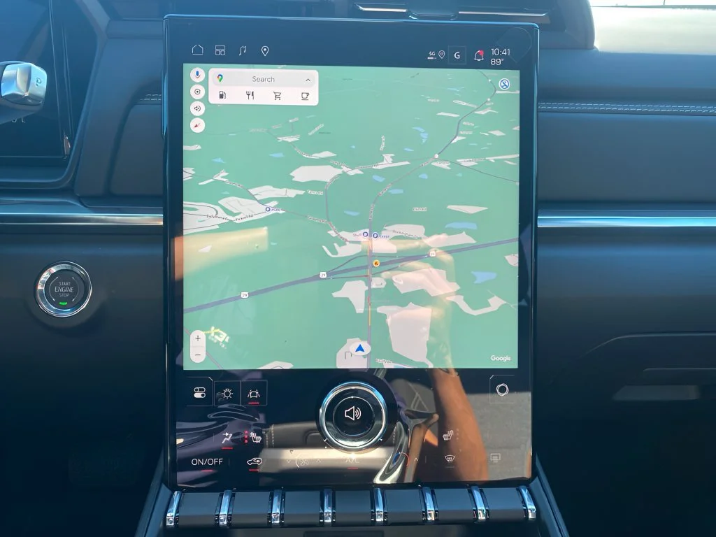New 2027 Summit White GMC Elevation image 23