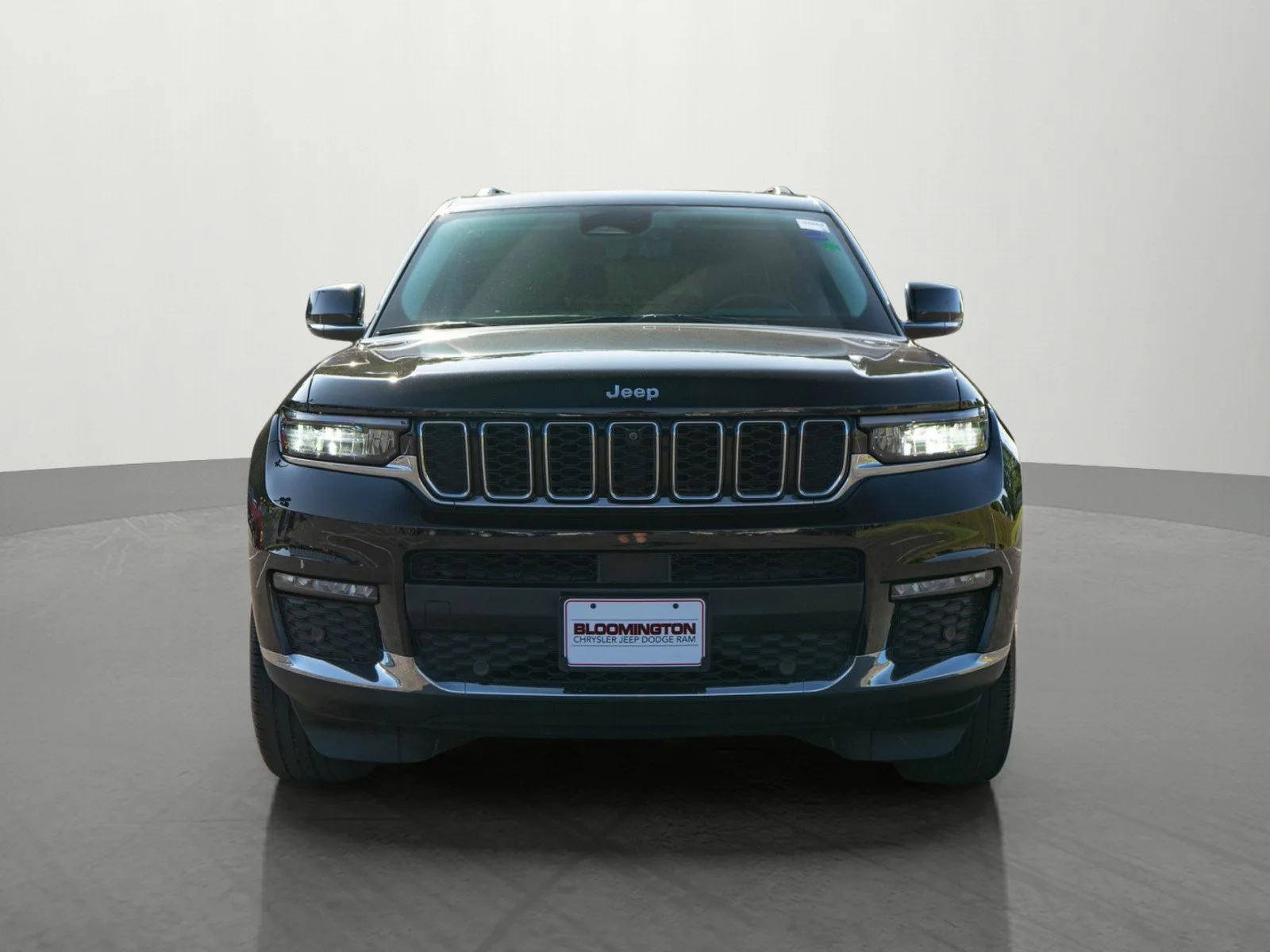 Used 2022 Jeep Grand Cherokee L Limited with VIN 1C4RJKBG8N8579497 for sale in Minneapolis, Minnesota