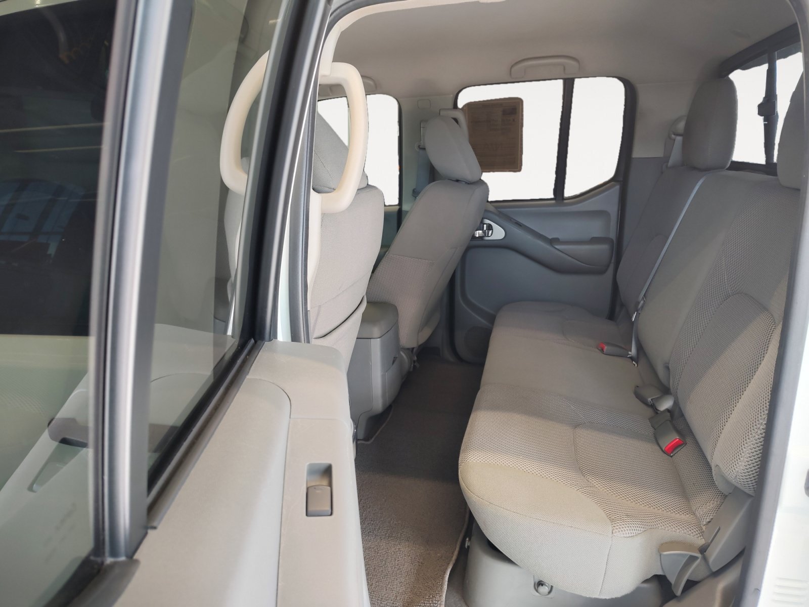 Used 2020 Glacier White Nissan SV image 23