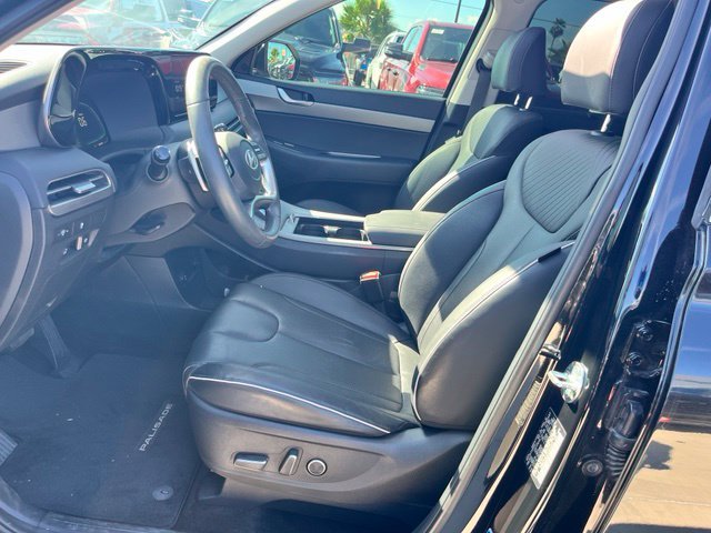 Used 2025 Black Hyundai XRT image 10