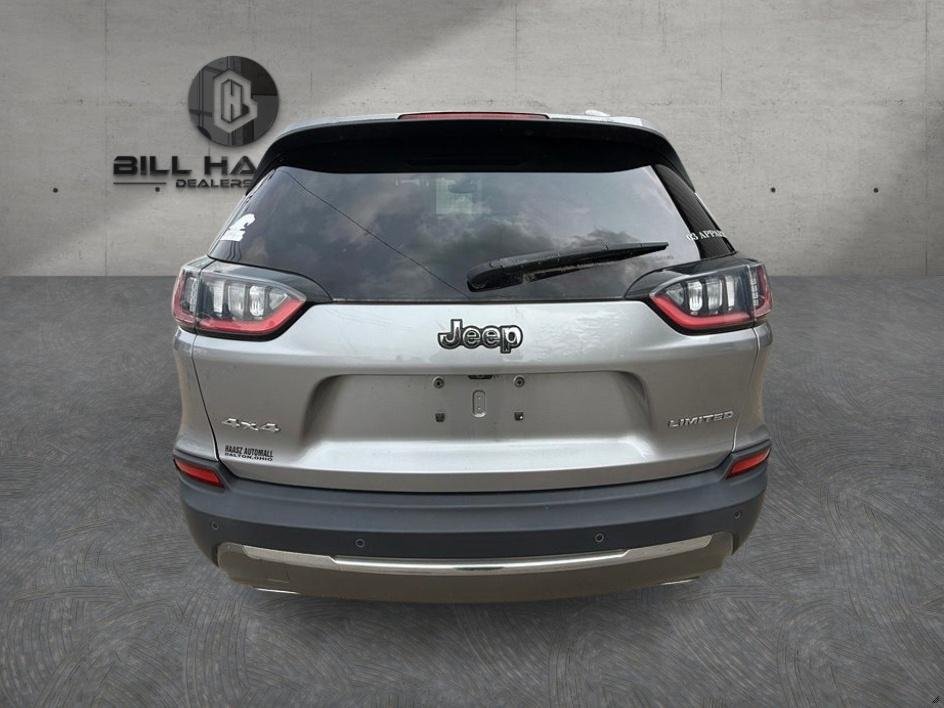 Used 2019 Silver Jeep Limited image 5