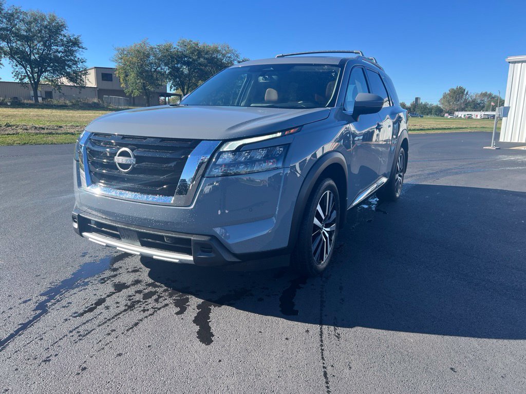 Certified Used 2025 Boulder Gray Nissan Platinum image 3