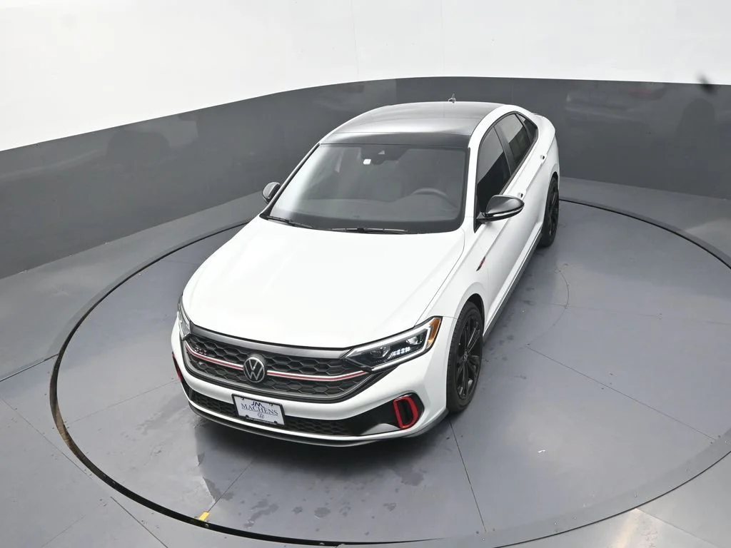 Used 2022  Volkswagen 2.0T Autobahn image 18